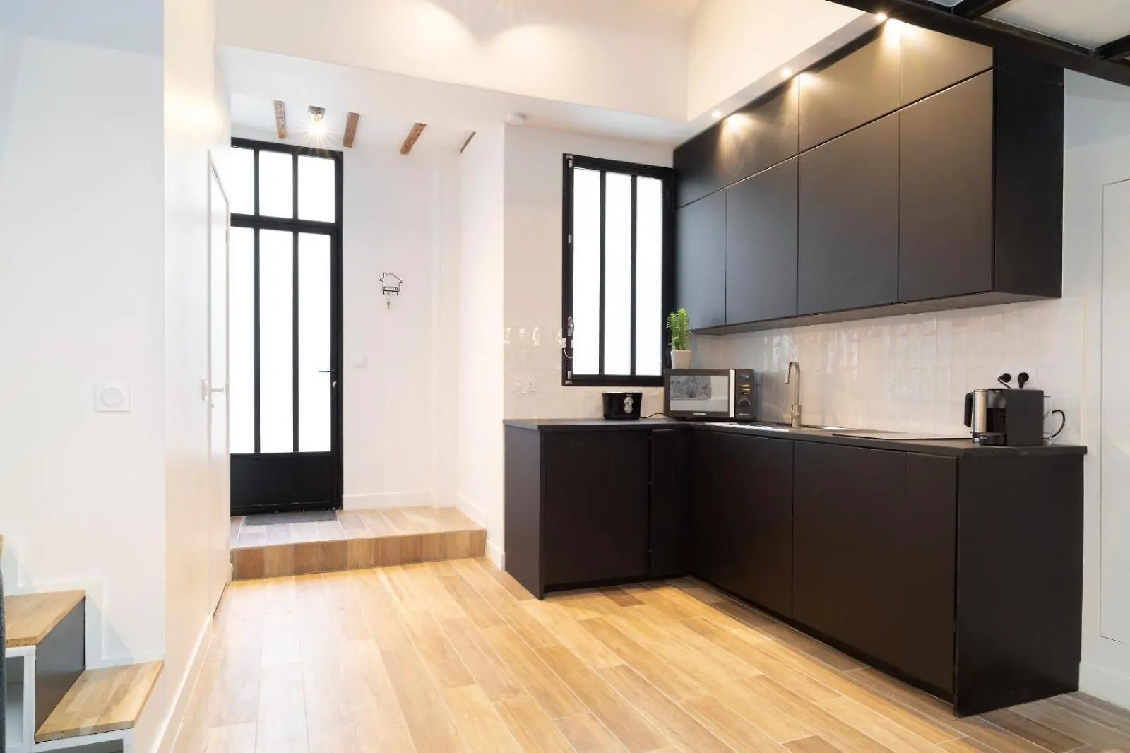 Studio 5 Mn From Arc De Triomphe - Champs-Elysees Paris Apartment